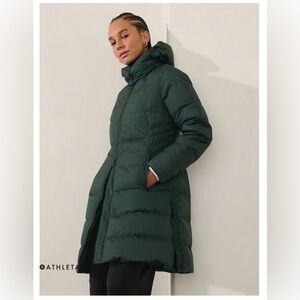 Athleta Downtown Puffer Parka - M